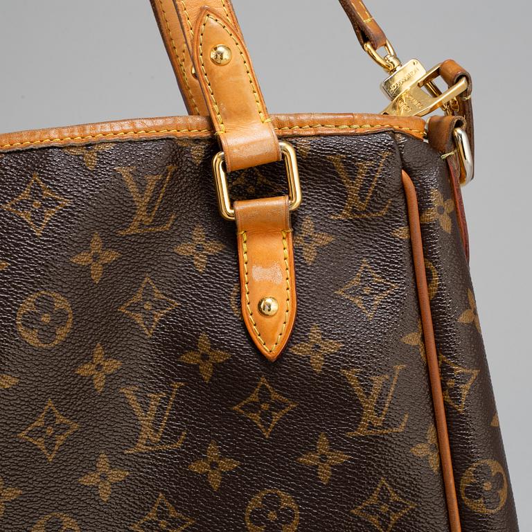 LOUIS VUITTON, an 'Estrela' monogram canvas handbag.