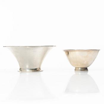 Two silver bowls, KGM GAB Uppsala 1931, and CG Hallberg Stockholm 1960.