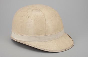 HÄSTPOLOHJÄLM, England 1900-talets senare hälft.