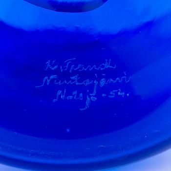 Kaj Franck, three 'KF 212' art glass 'Purnukka', signed  K. Franck Nuutajärvi , Notsjö -54, -55, -57.