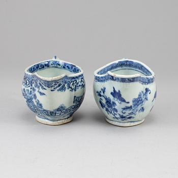Two blue and white saucers, Qing dynasty, Qianlong (1736-95).