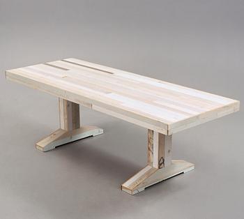 PIET HEIN EEK, matbord, "Canteen scrapwood table", Holland ca 2013.