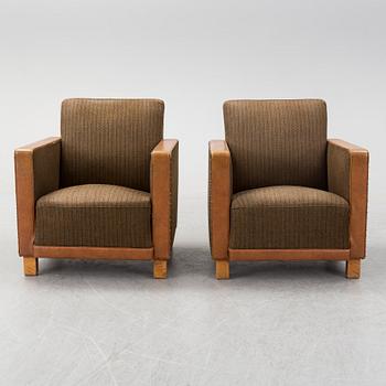 BJÖRN TRÄGÅRDH, attributed to. A pair of easy chairs, 1930's.