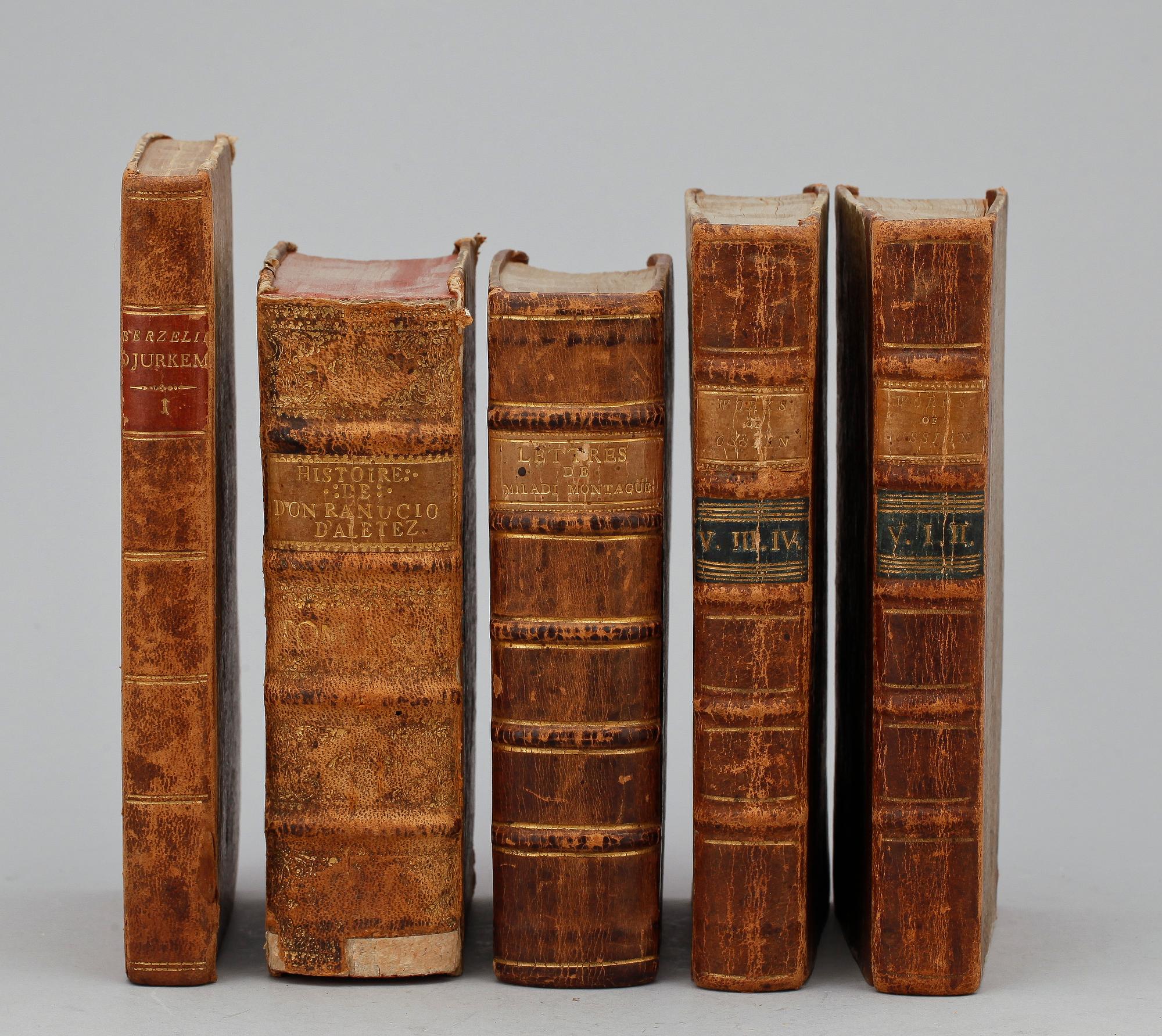 BOKPARTI, 5 st, bla "Djurkemien" del I, av J.J. Berzelius, Stockholm 1806.