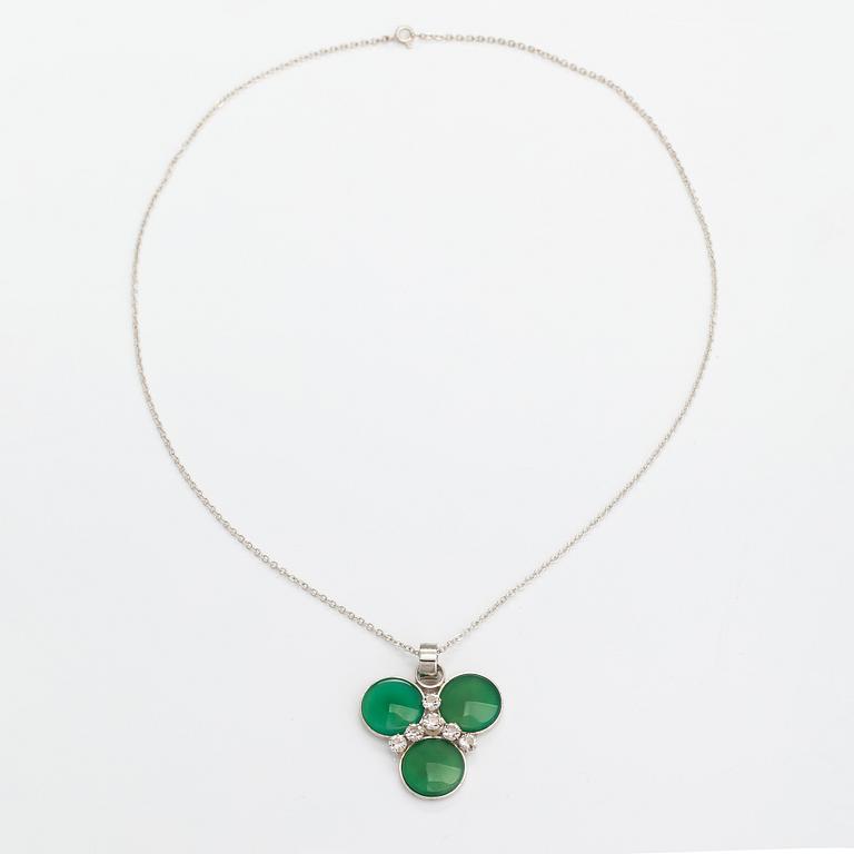 Elis Kauppi, A sterling silver necklace "Tunturipuro" with chalcedonies and rock crystals. Kupittaan kulta, Turku.
