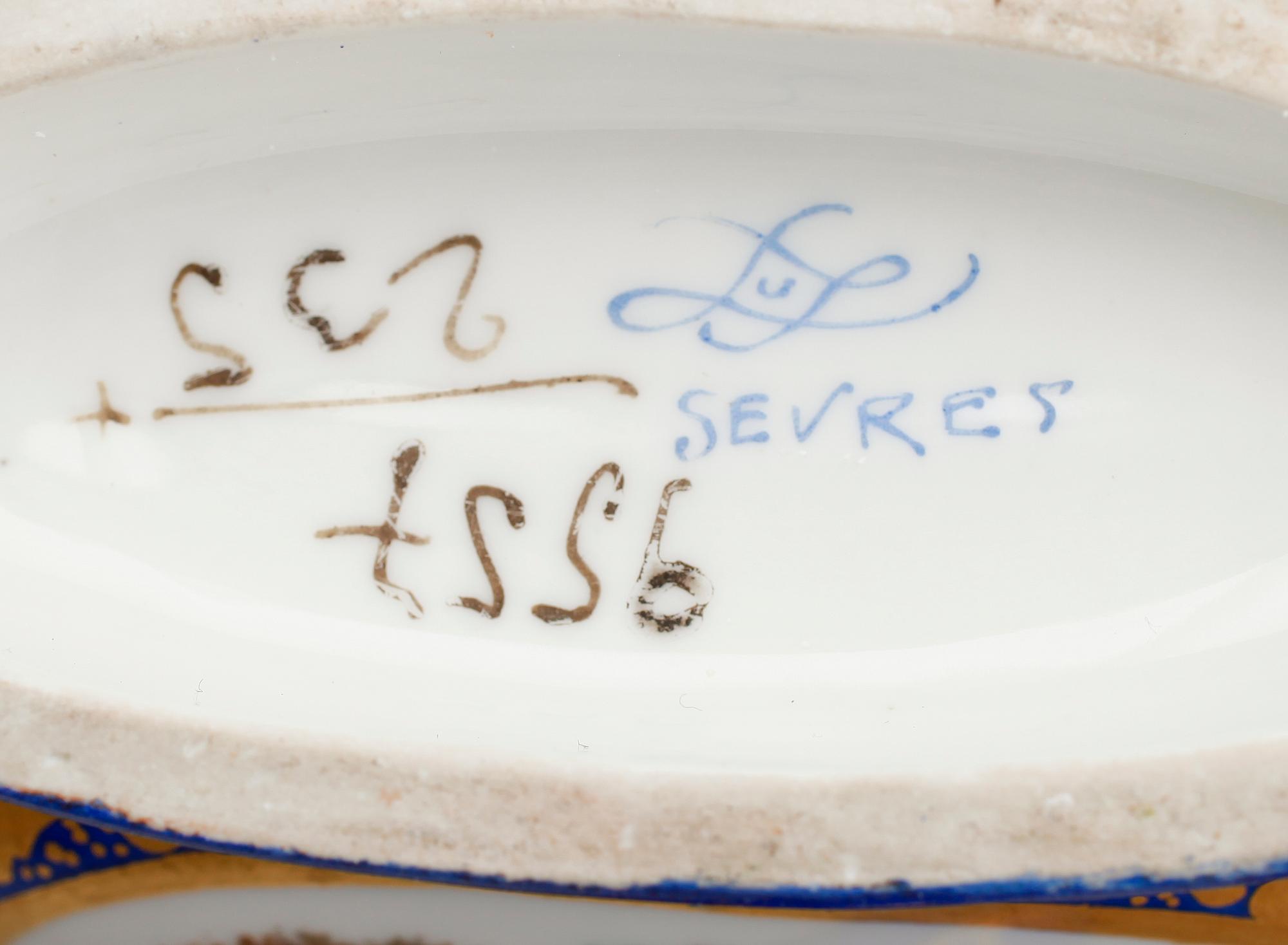 SKRIVSTÄLL, porslin, märkt Sèvres samt DOSA, Frankrike, 1900-tal.