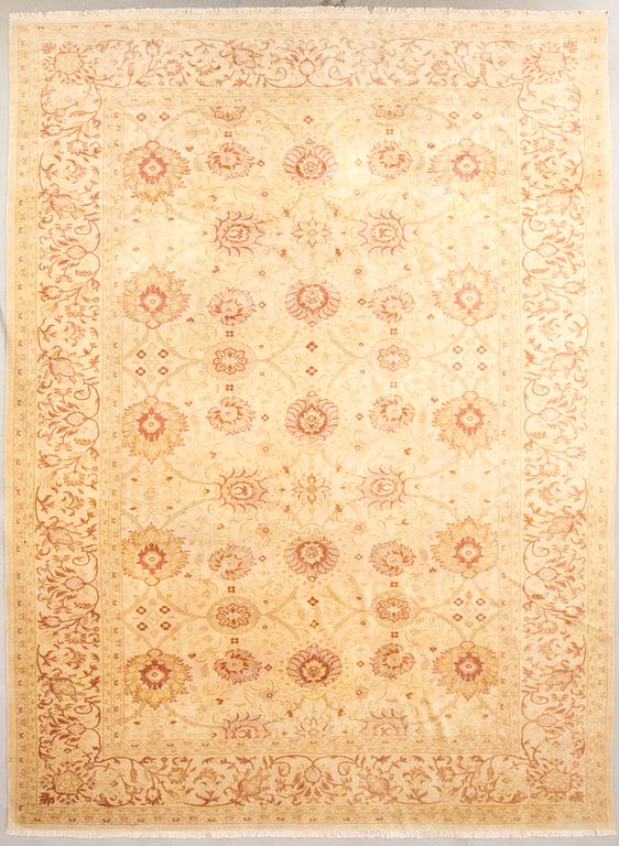 Ziegler rug, approximately 510x350 cm.