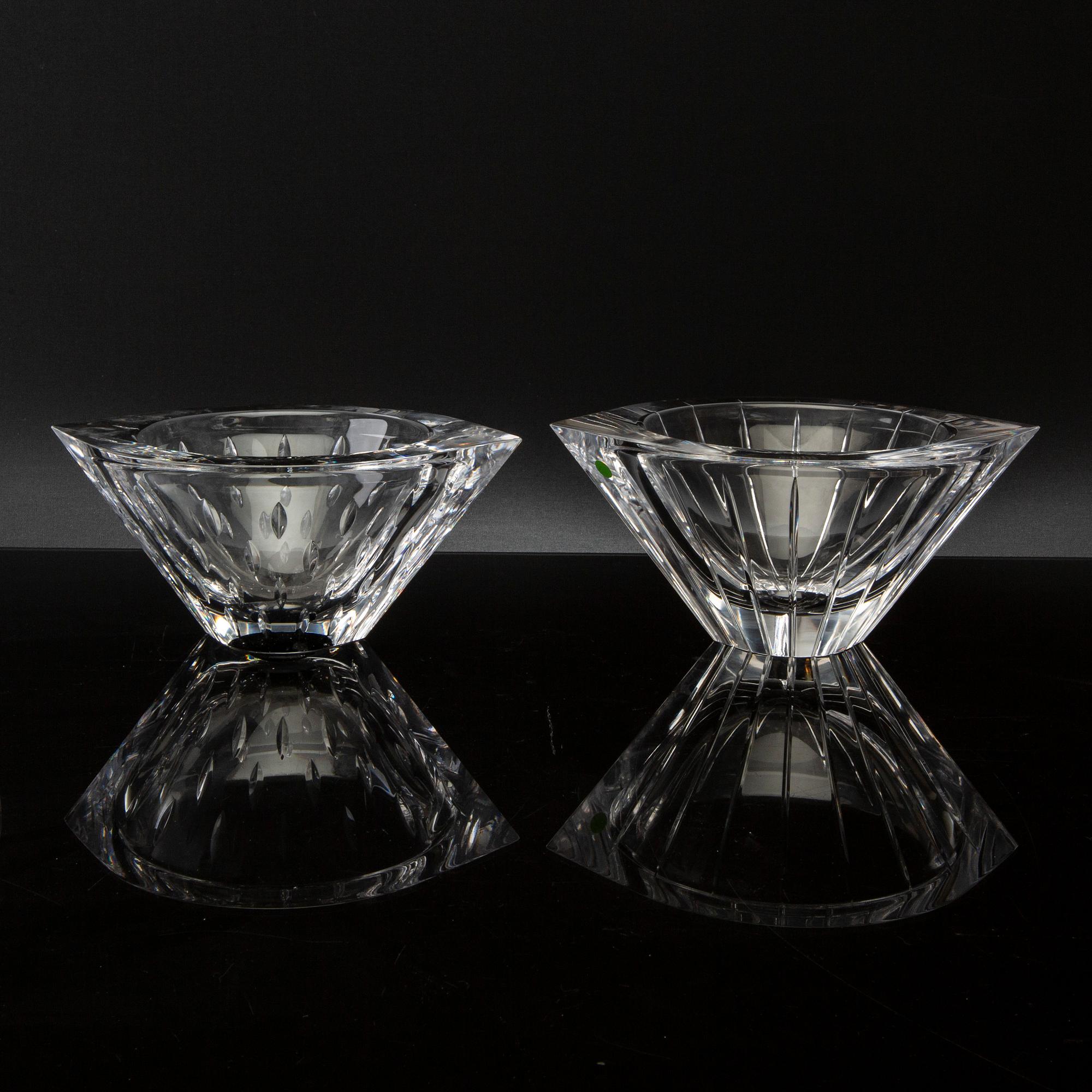 JAN JOHANSSON, two signed Orrefors glass bowls. Models. 21th century.