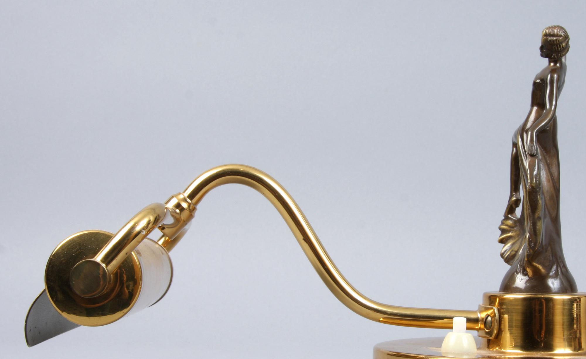 PIANOBELYSNING, art deco, 1900-talets andra kvartal.