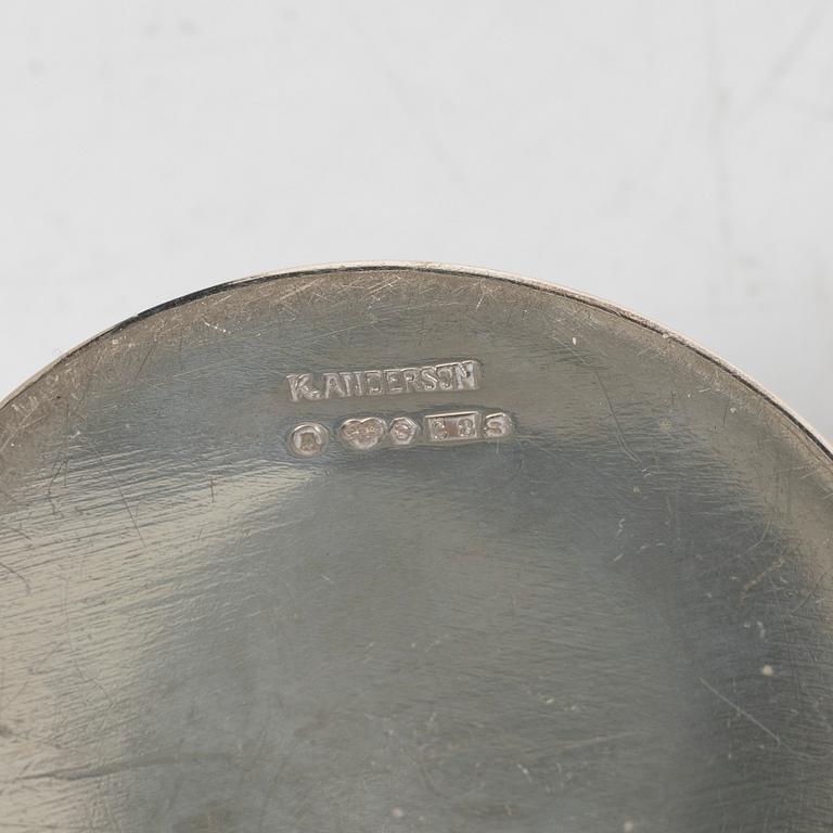 A pair of vanity cases, comb and brush, silver, early 20th century.