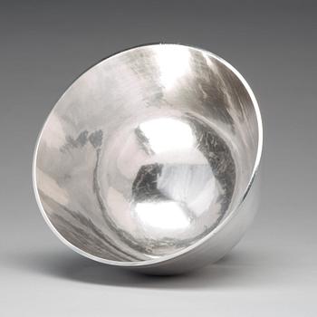 Sigurd Persson, a sterling silver bowl, Stockholm 1964, silversmith Johann Wist.