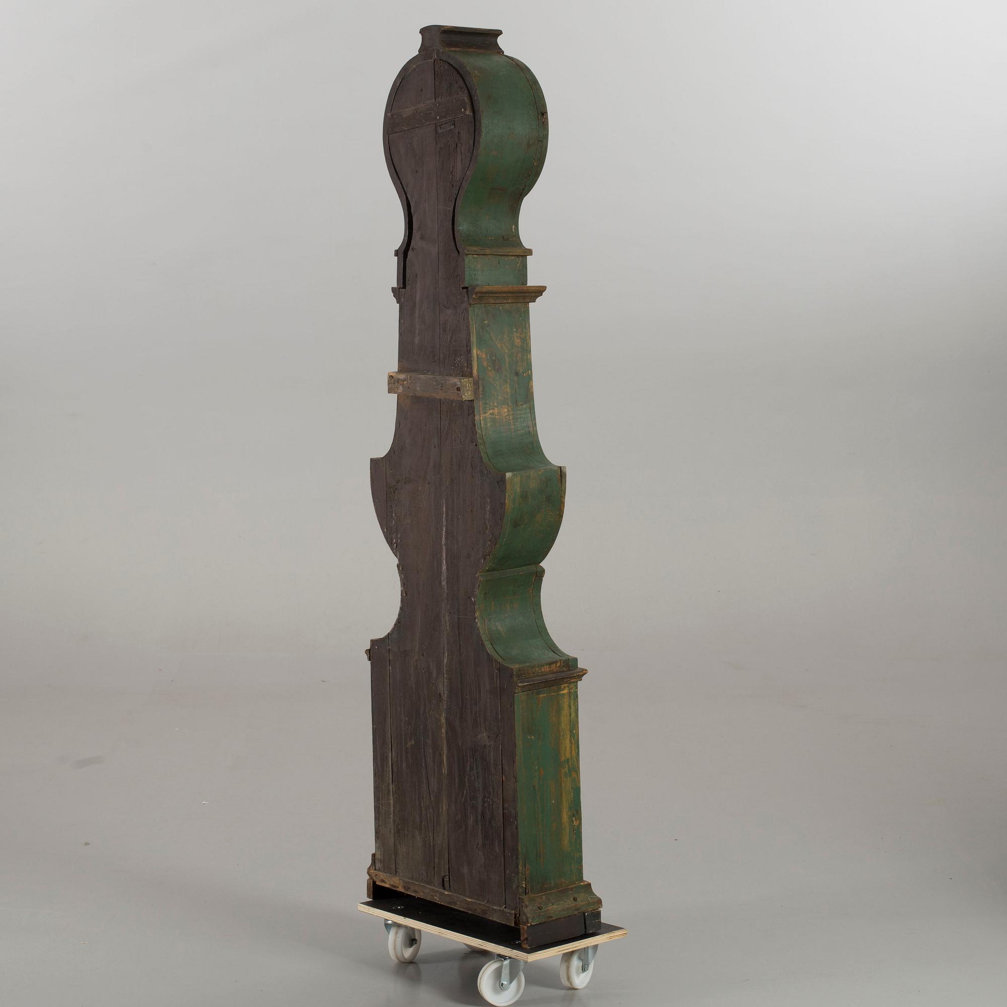 A LONGCASE CLOCK 19TH CENTURY.