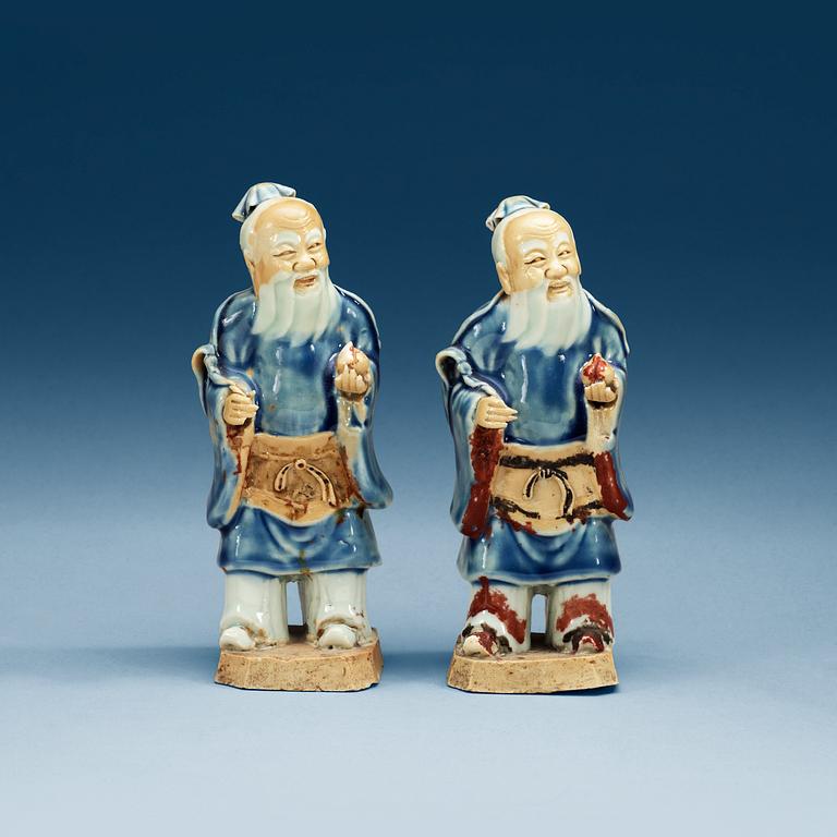 A pair of figures of sholaou, Qing dynasty, 18th Century.