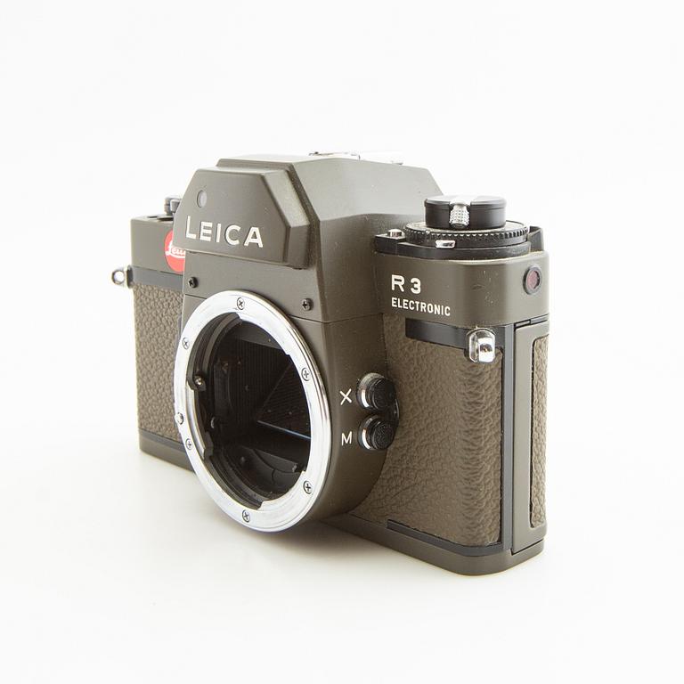 Kamera Lieca  R3 Electronic "Safari" kamerahus och objektiv.