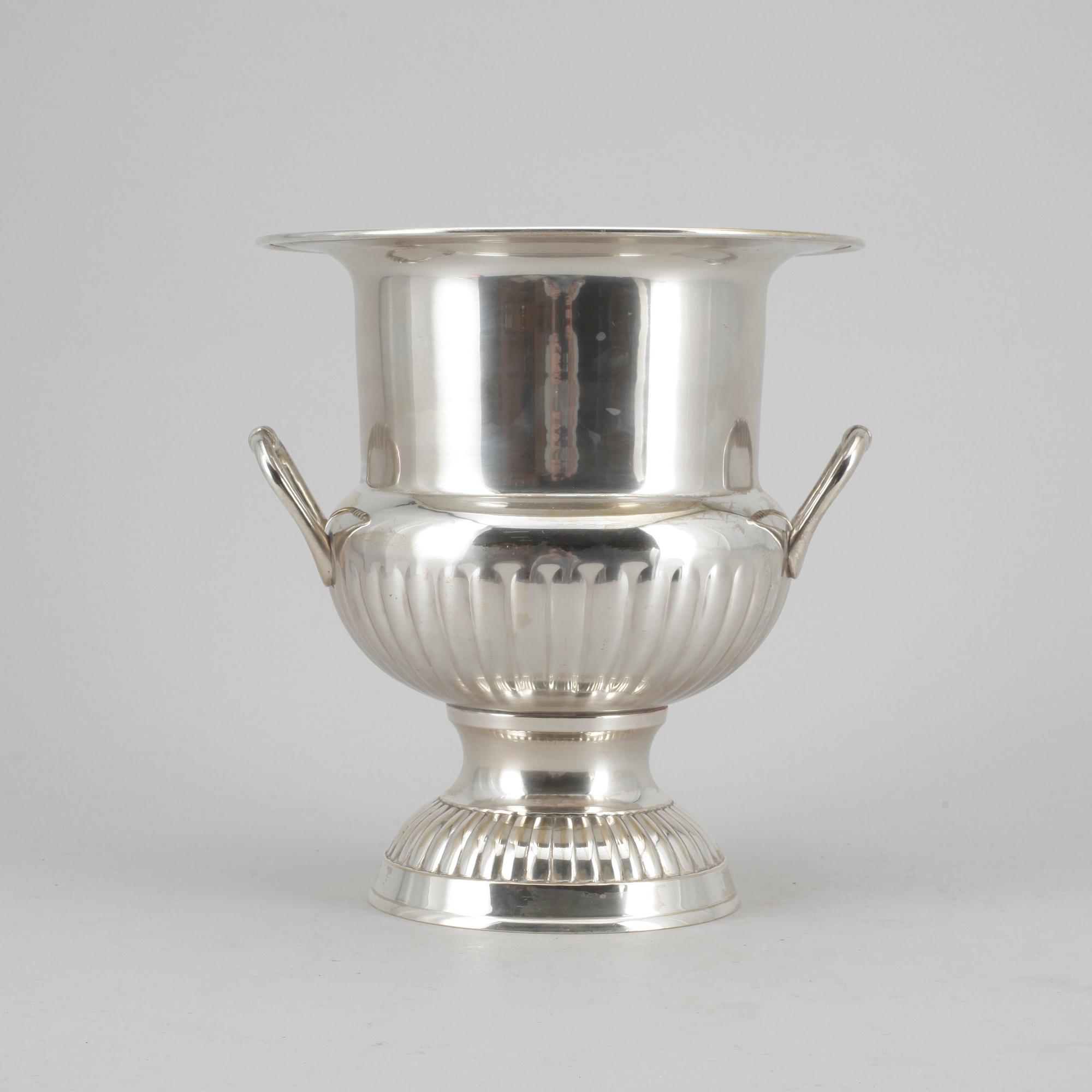 VINKYLARE, nysilver, 1900-talets andra hälft.