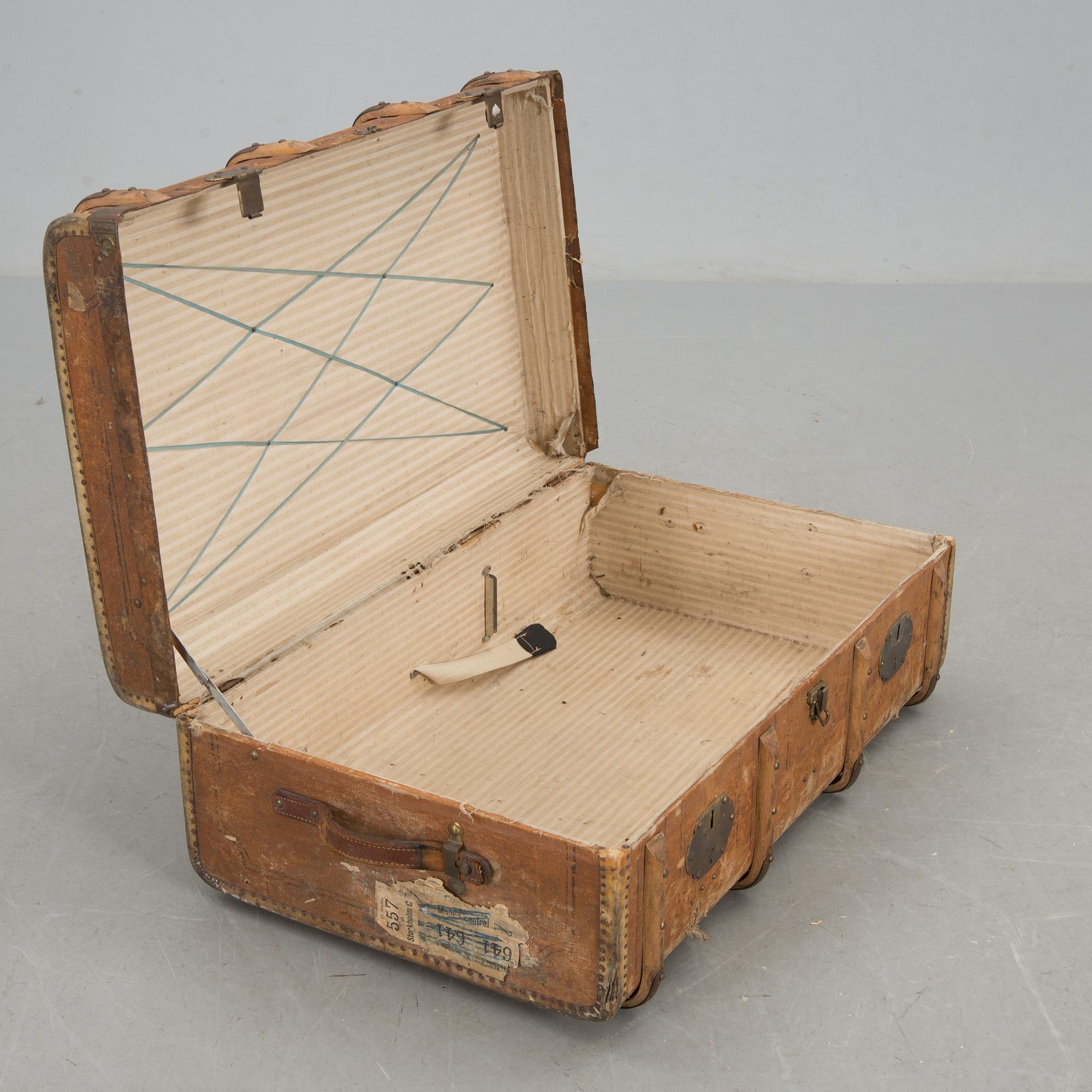 KOFFERT, tidigt 1900-tal.