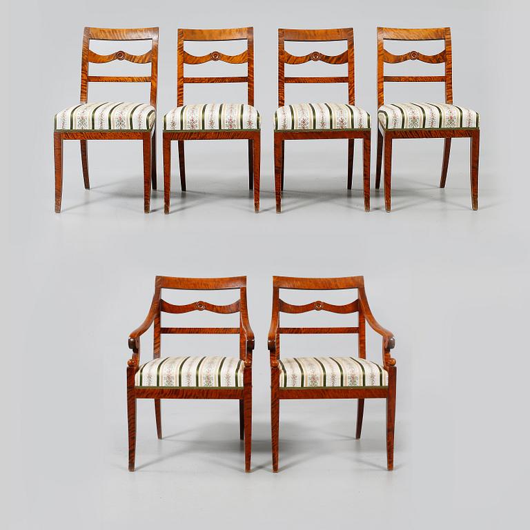 KARMSTOLAR, ett par samt STOLAR, 4 st, Karl Johan-stil, 1920/1930-tal.