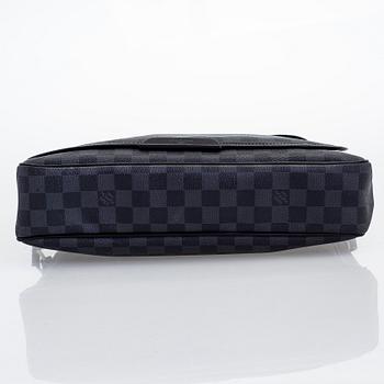 Louis Vuitton, a Damier Graphite 'Daniel MM Messenger Bag.