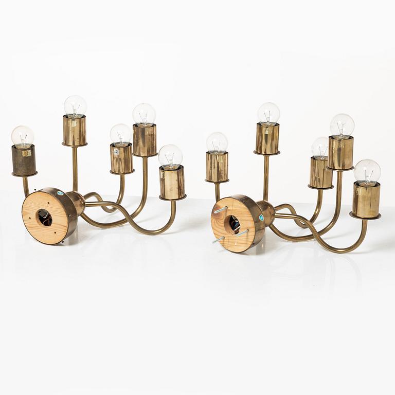 Josef Frank, Vägglampor, ett par, modell B2572 för Firma Svenskt Tenn.