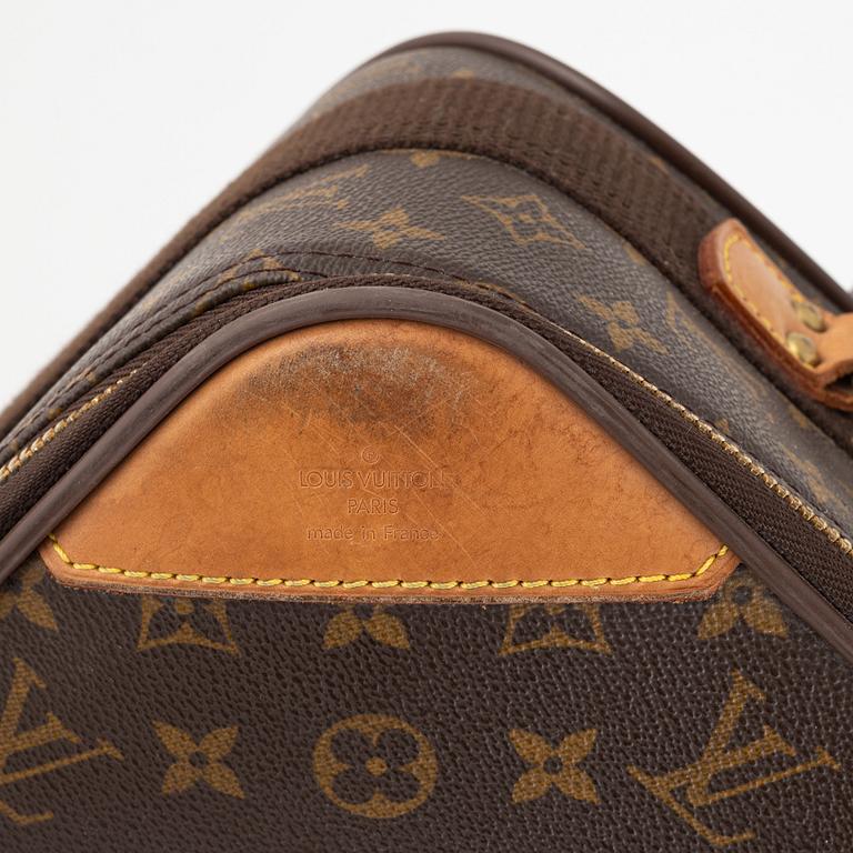 Louis Vuitton, resväska, "Pegase 55".