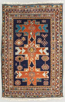 An old Shirvan carpet ca 235 x 152 cm.