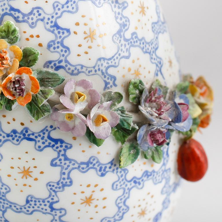 VAS, porslin, Meissen, 1900-talets första hälft.