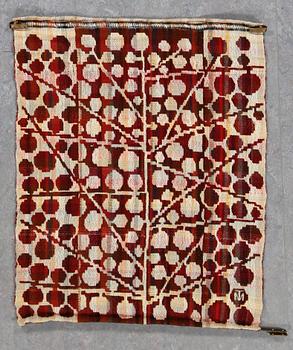 TEXTILIER, 2 st, monogramsignerade MT (Margareta Treutiger), daterade 1961, 108x89 cm resp 110x85 cm.