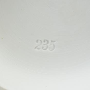 FIGURINER, ett par, biskviporslin. Tyskland, sannolikt Schumann, Berlin, sent 1800-tal.