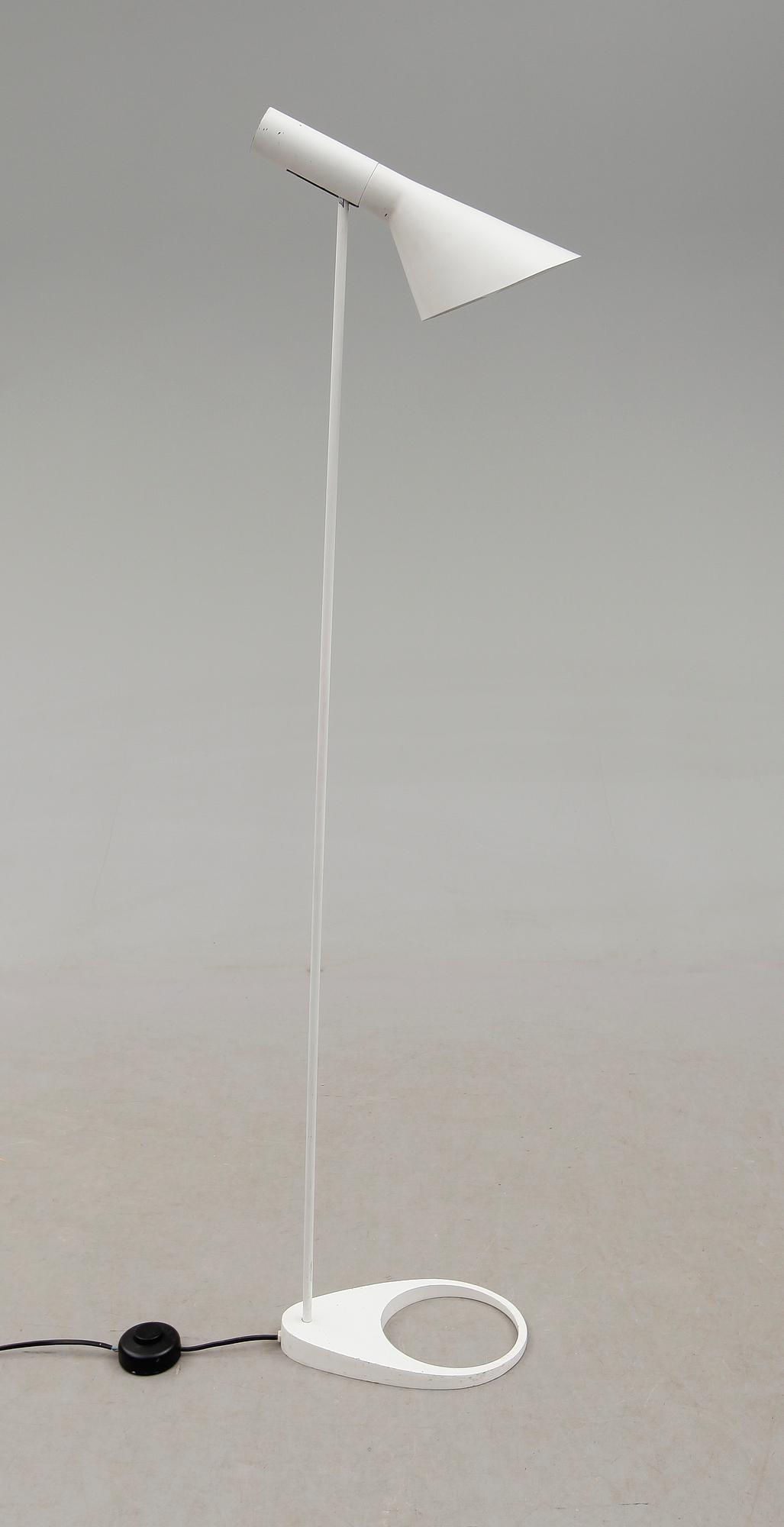 GOLVLAMPA, "AJ", Arne Jacobsen, Louis Poulsen, 1900-talets senare del.