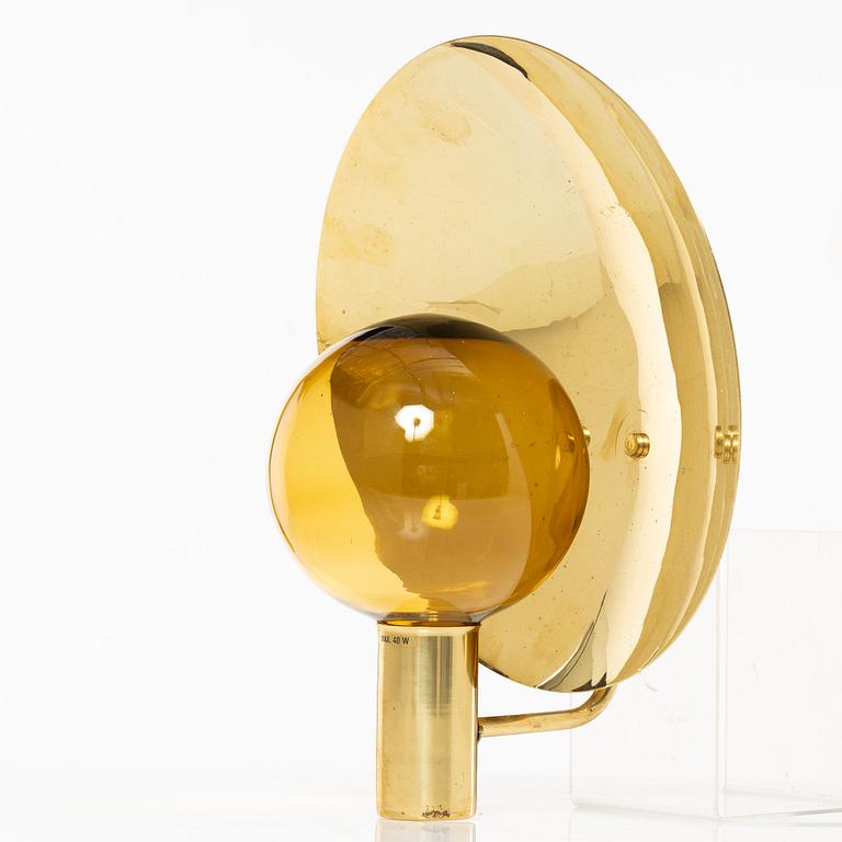 Hans-Agne Jakobsson, vägglampa, modell "V-180", Markaryd.