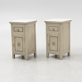 A pair of bedside tables, first half of the 20th Century.