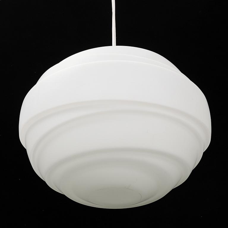 Atomheart, a 'Lightyears' ceiling lamp.