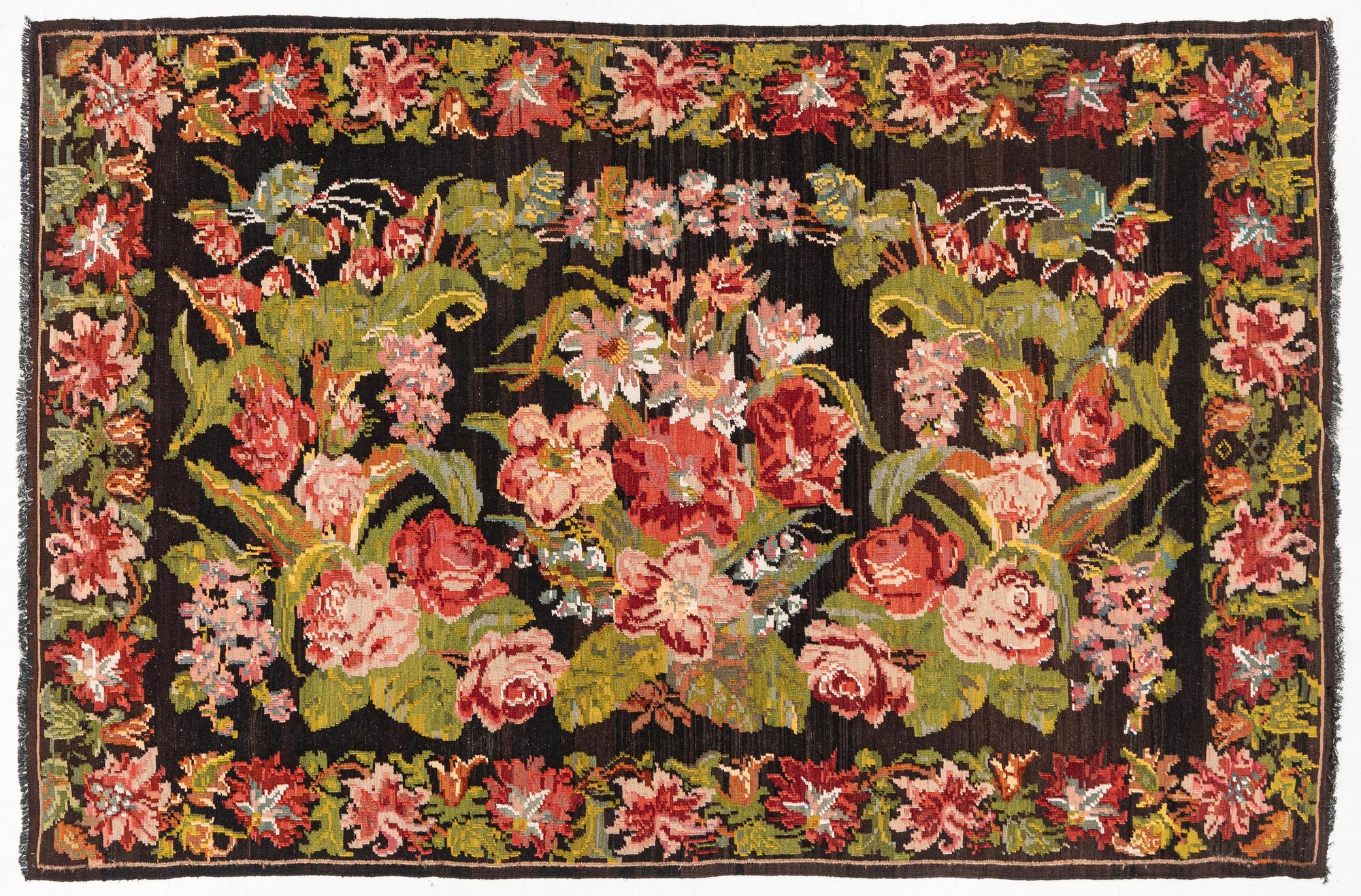 A Bessarabian Kelim carpet, c. 315 x 205 cm.