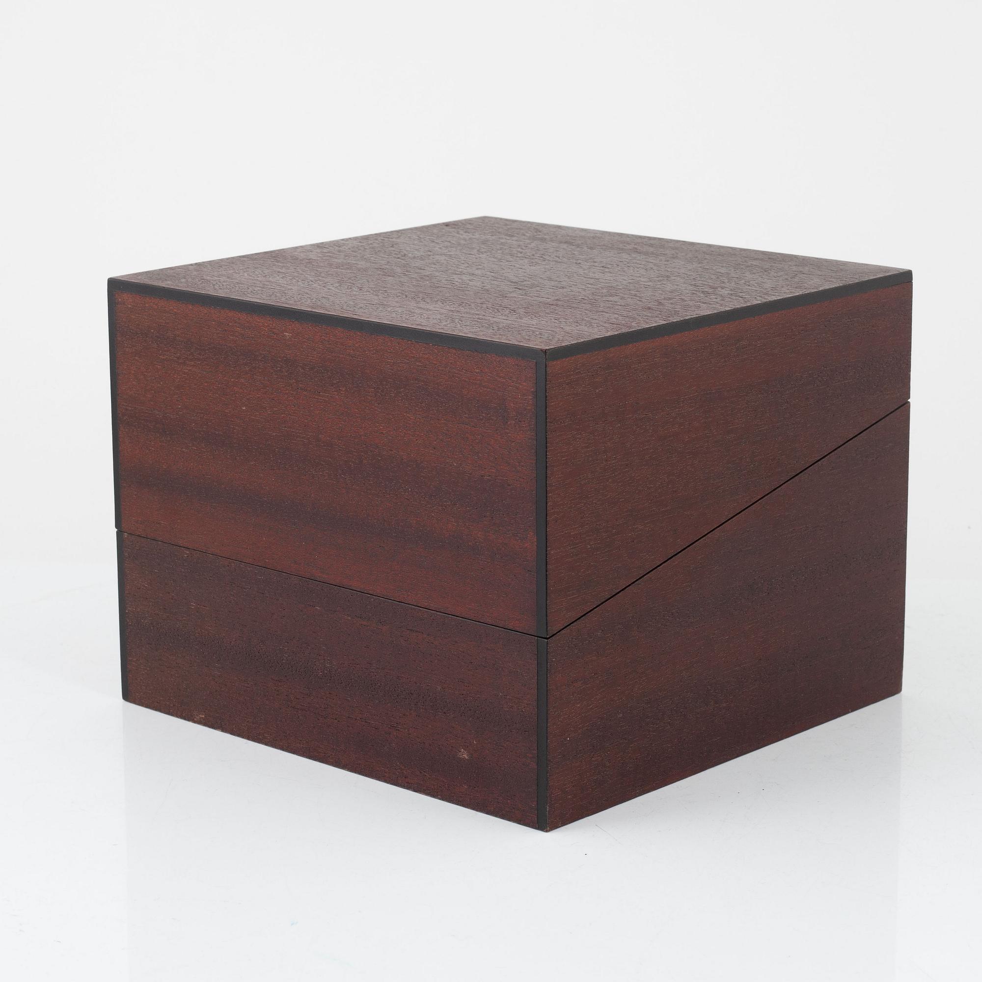 Lisa Bauer, a glass bowl, Kosta 1986.