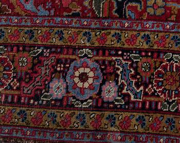 MATTA, Persisk. Ca 336x236 cm.
