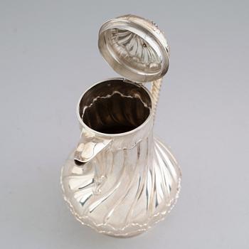 KAFFEKANNA, silver, Odiot a Paris, efter 1838. Vikt ca 669 gram.