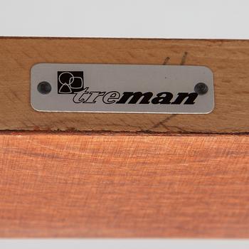 A mid 20th Century dinner table.