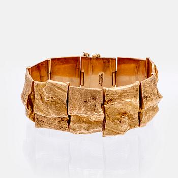 Björn Weckström, "Golden stream", a 14K gold bracelet. Lapponia 1978.