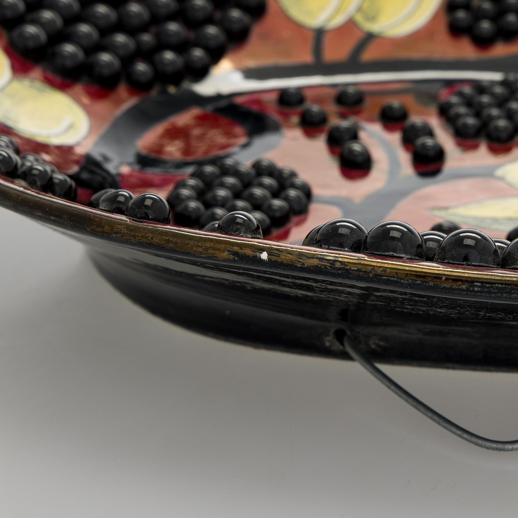 Birger Kaipiainen, Decorative dish, stoneware, signed Kaipiainen Arabia.