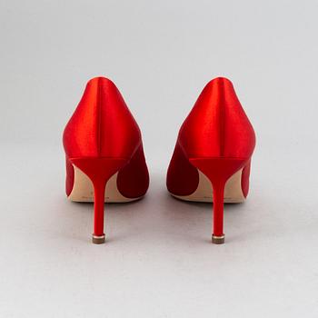 Manolo Blahnik, a pair of red satin 'Hangisi' shoes, 2020, size 38½.
