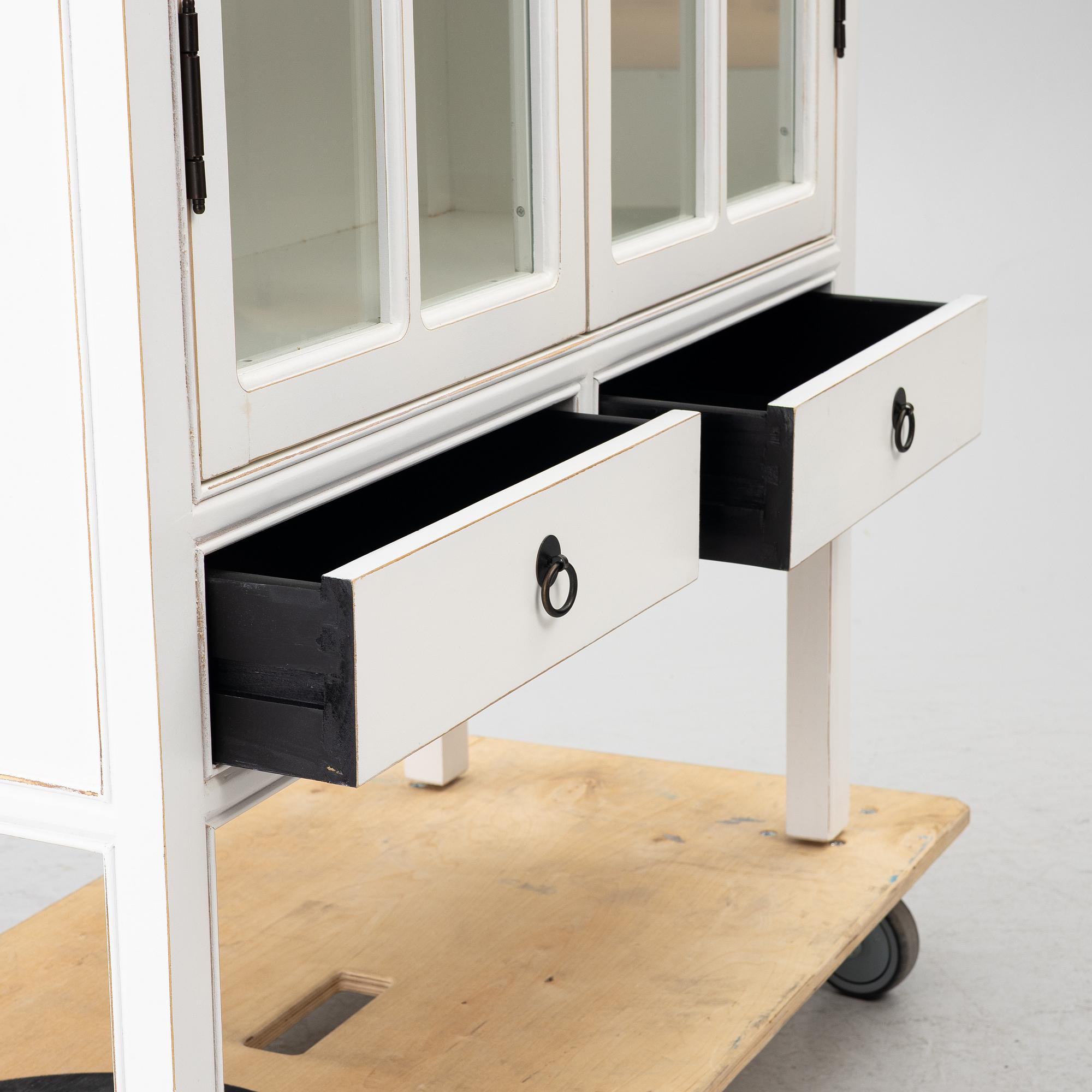 Contemporary display cabinet.