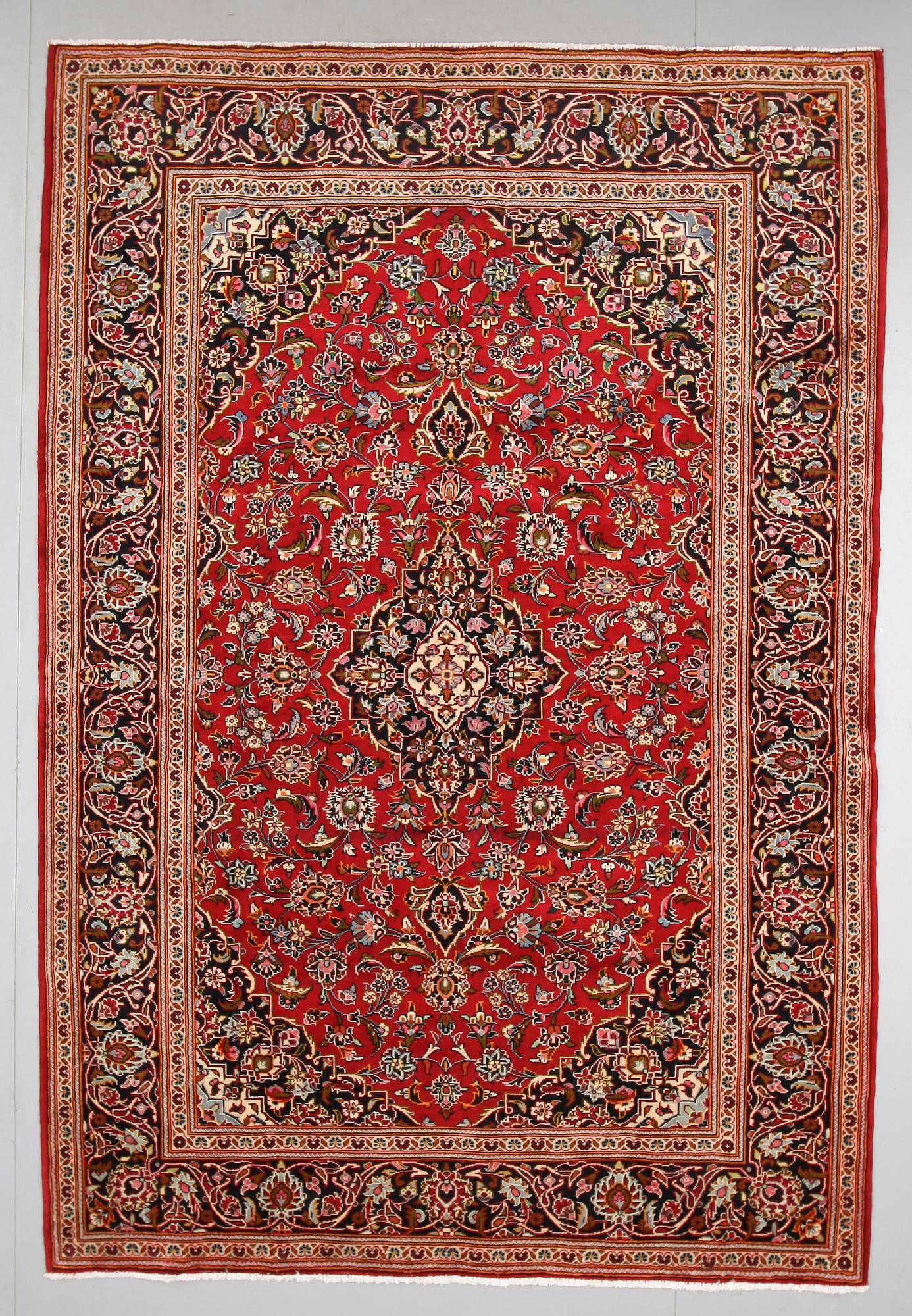 MATTA, Keshan, old, ca ca 294 x 200 cm.
