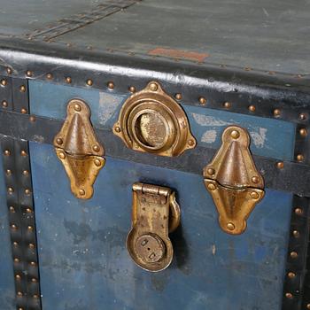 A trunk from A&S Unbreakable Trunks, New York, made in early 20th century.