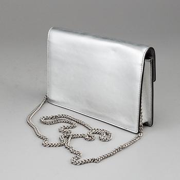 FENDI, a silver leather 'Wallet on Chain' bag.