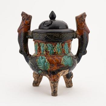 A tripod censer, Ming dynasty (1368-1644).