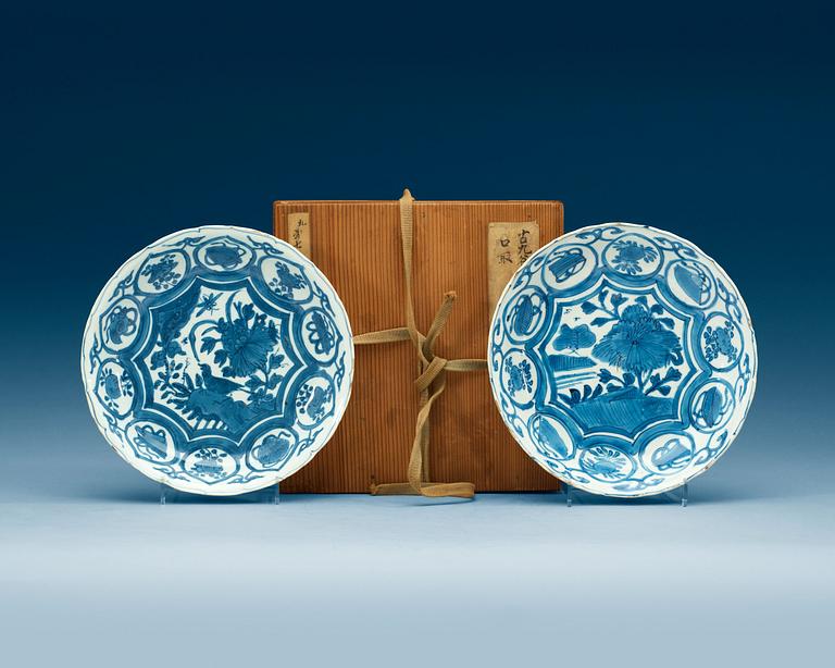 A set of two blue and white kraak dishes, Ming dynasty, Wanli (1572-1620).