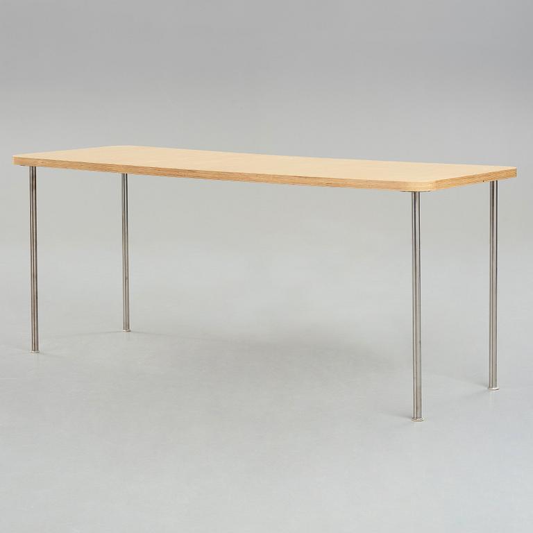 Jasper Morrison, a dining table and six birch laminate "Ply chairs / Open back" by Jasper Morrison, Vitra, 1988-89.