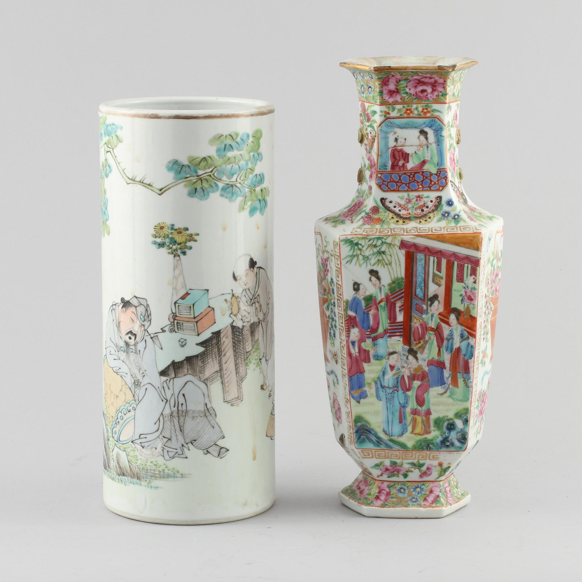 VASER, 2 st, porslin, Kina, 1900-tal.