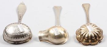 SERVERINGSSKEDAR SAMT DOSA, 6 delar, silver, bla Johan Gustaf Hentzell, Kalmar 1900.