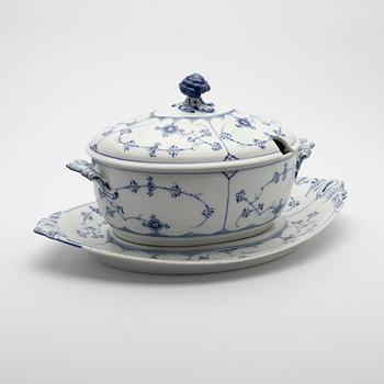 Royal Copenhagen, Service pieces, 68 pieces, porcelain, "Blue Fluted", Royal Copenhagen, Denmark.